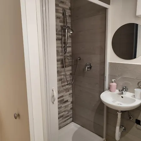 Ciclopi Guest house *